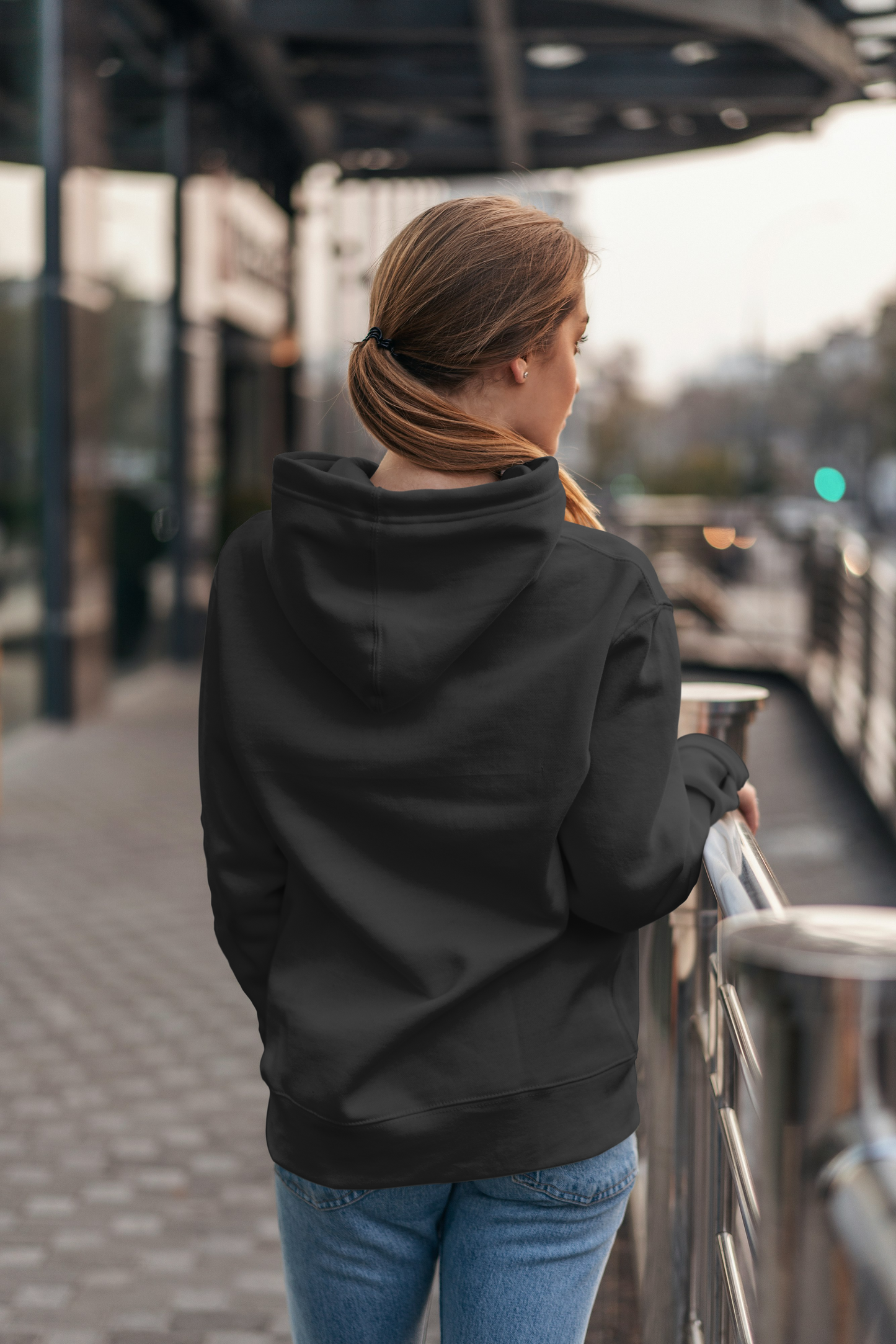 Unisex Elitzie Premium Hoodie – Urban Comfort Edition