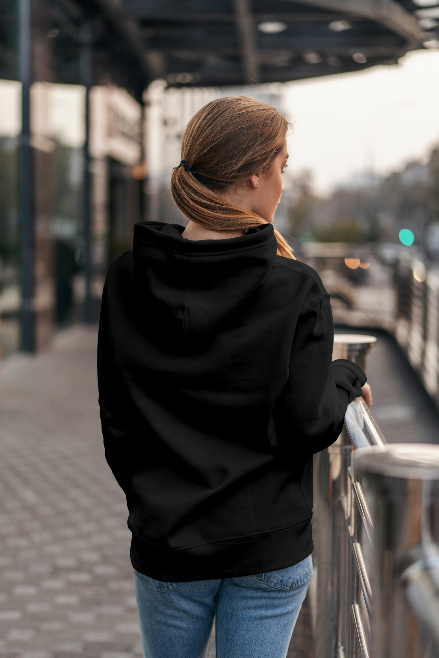 Unisex Elitzie Premium Hoodie – Urban Comfort Edition